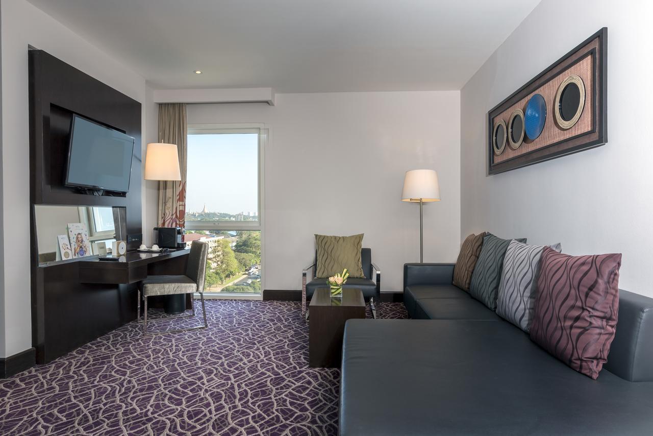 Novotel Yangon Max Eksteriør billede